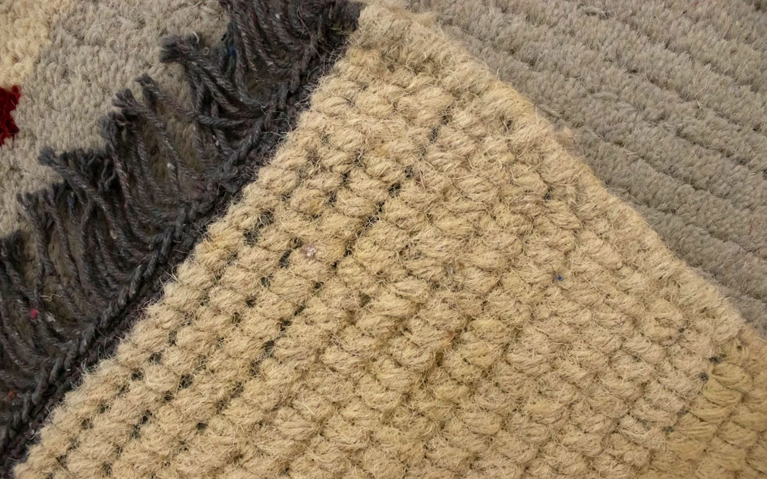Nepal Teppich 140 x 70 cm - beige