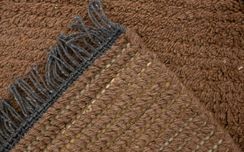 Nepal Teppich 140 x 70 cm - braun