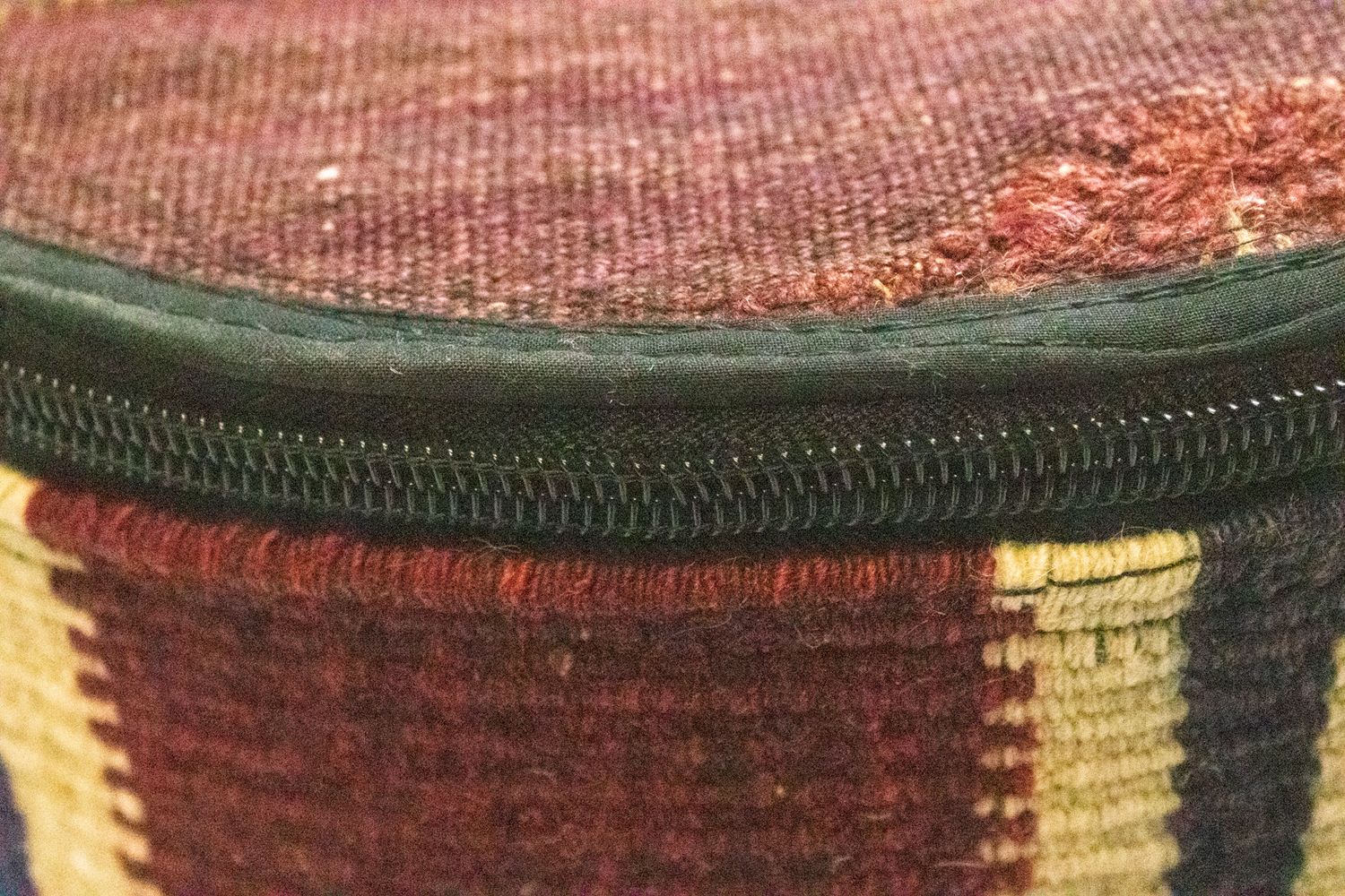 Sitzmöbel sonderform  - 42 x 36 cm - mehrfarbig