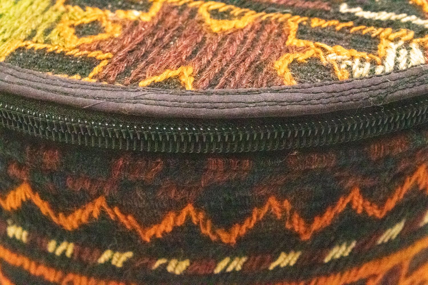 Sitzmöbel sonderform  - 42 x 36 cm - mehrfarbig