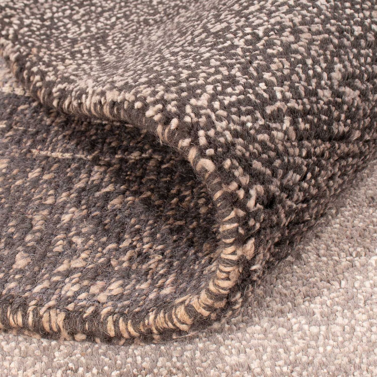Nepal Teppich 300 x 203 cm - hellchoco