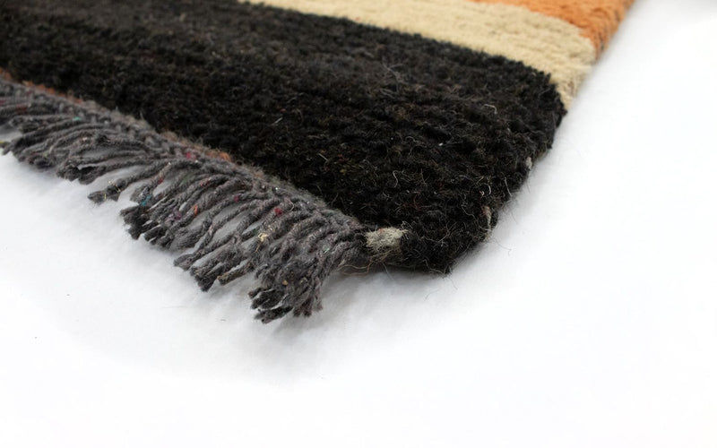 Nepal Teppich 140 x 70 cm - mehrfarbig