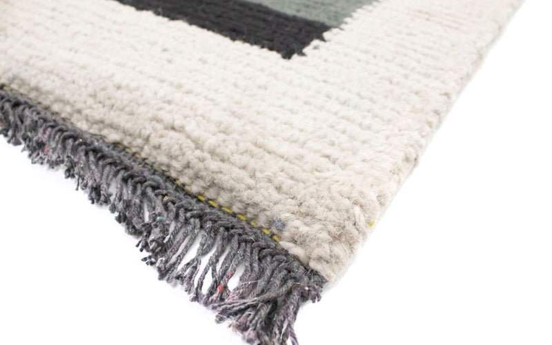 Nepal Teppich 140 x 70 cm - mehrfarbig