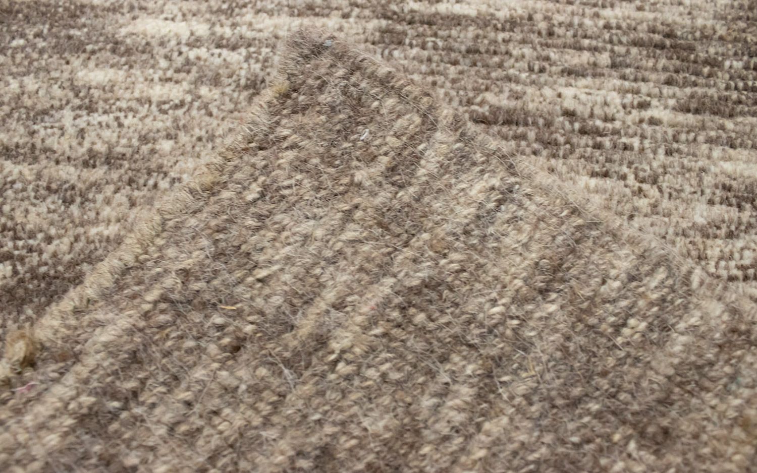Nepal Teppich 140 x 70 cm - mehrfarbig