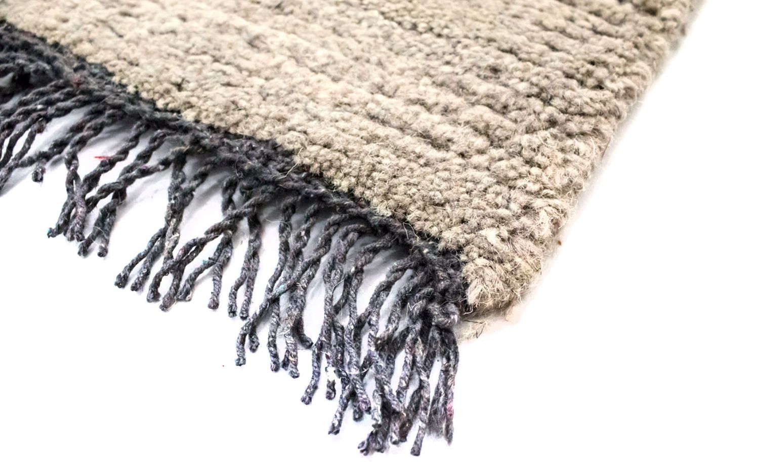 Nepal Teppich 140 x 70 cm - mehrfarbig
