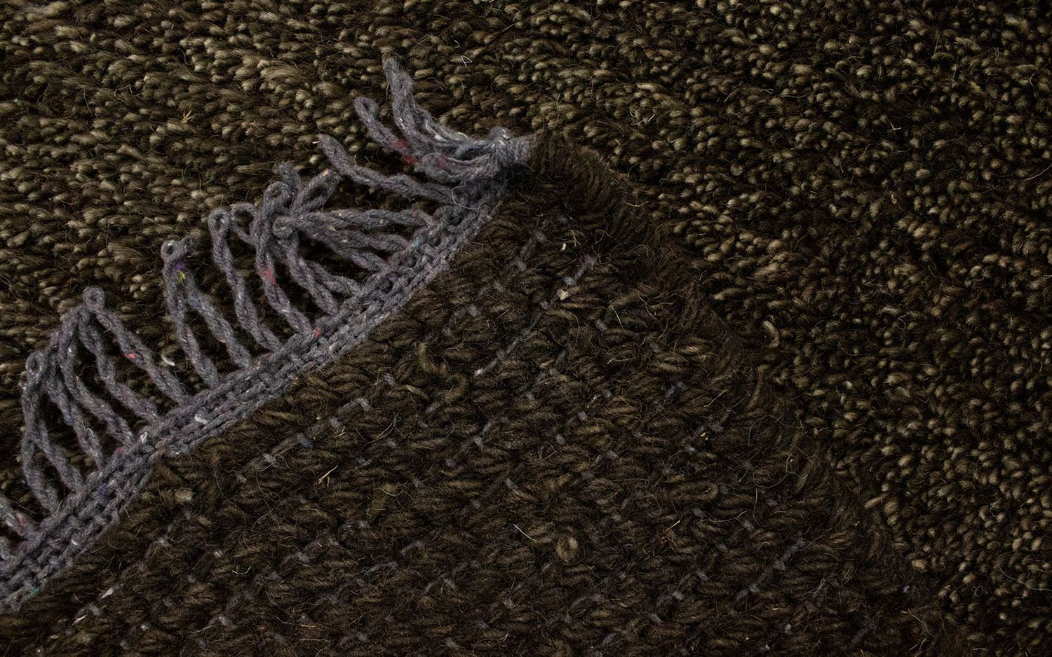Nepal Teppich 140 x 70 cm - mehrfarbig