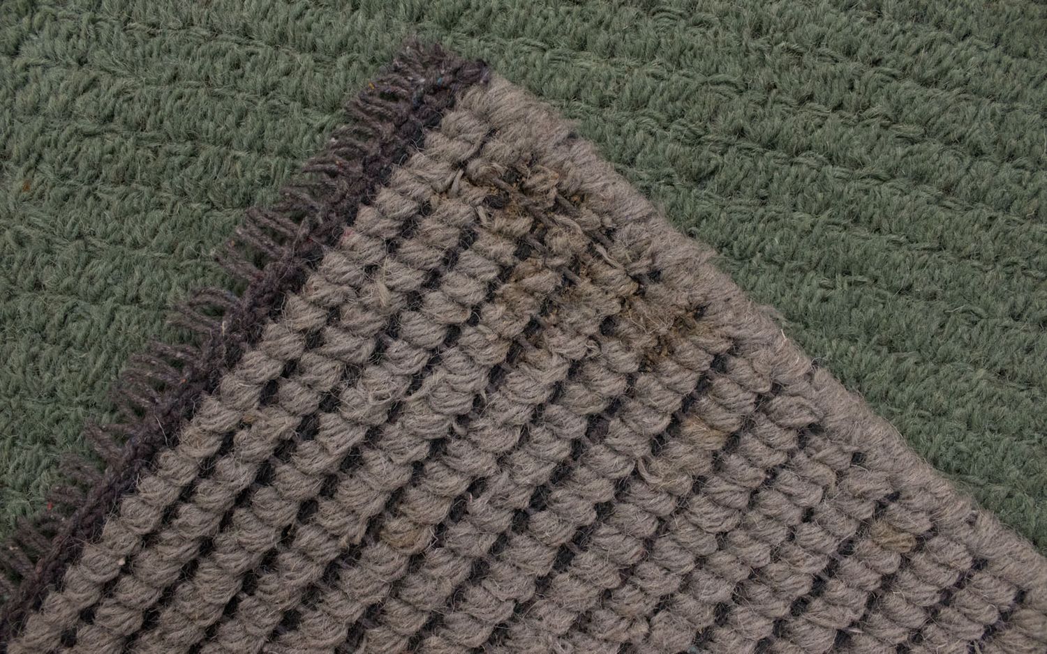 Nepal Teppich 140 x 70 cm - grün