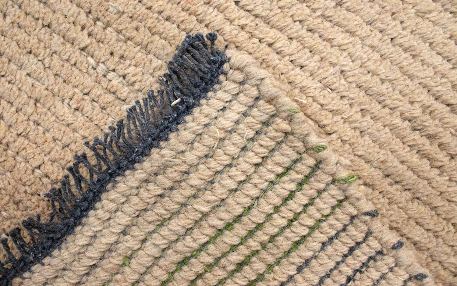 Nepal Teppich 140 x 70 cm - beige