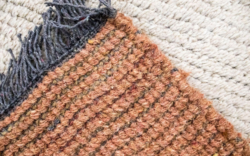 Nepal Teppich 140 x 70 cm - beige