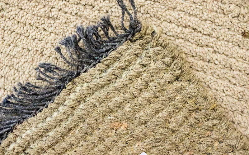 Nepal Teppich 140 x 70 cm - beige