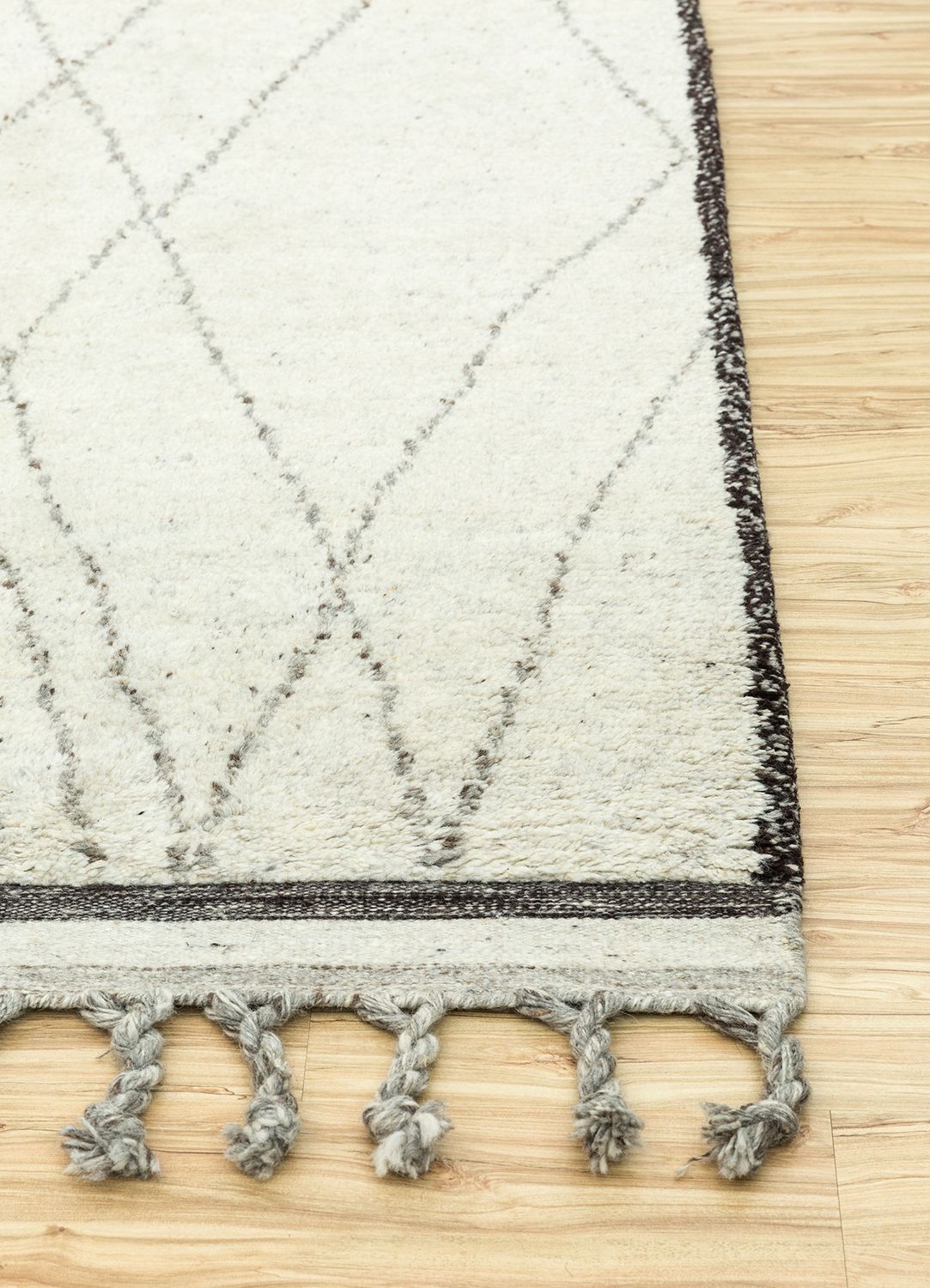 DP02-RUG1087639-240x150