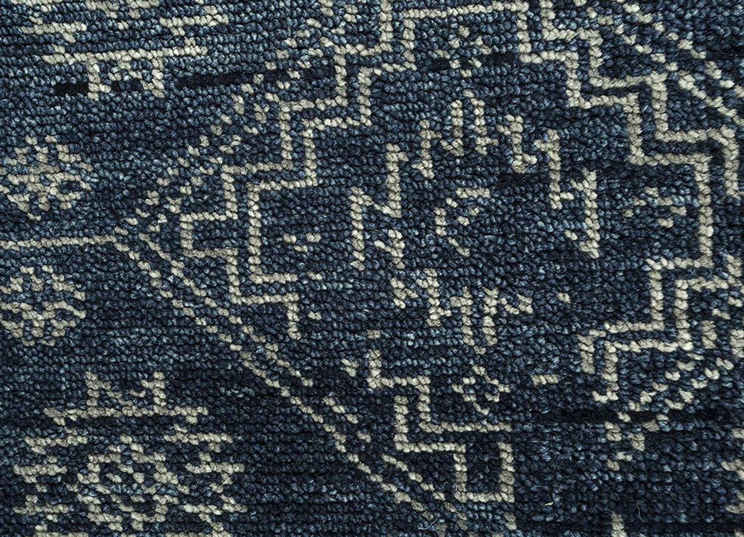 DP02-RUG1129294-300x200