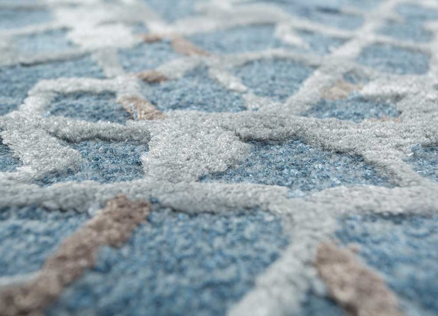 DP02-RUG1155643-240x150