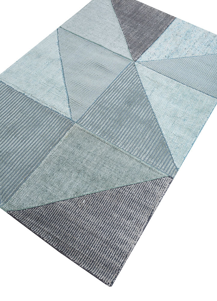 Moderner Teppich - 228 x 163 cm - hellblau