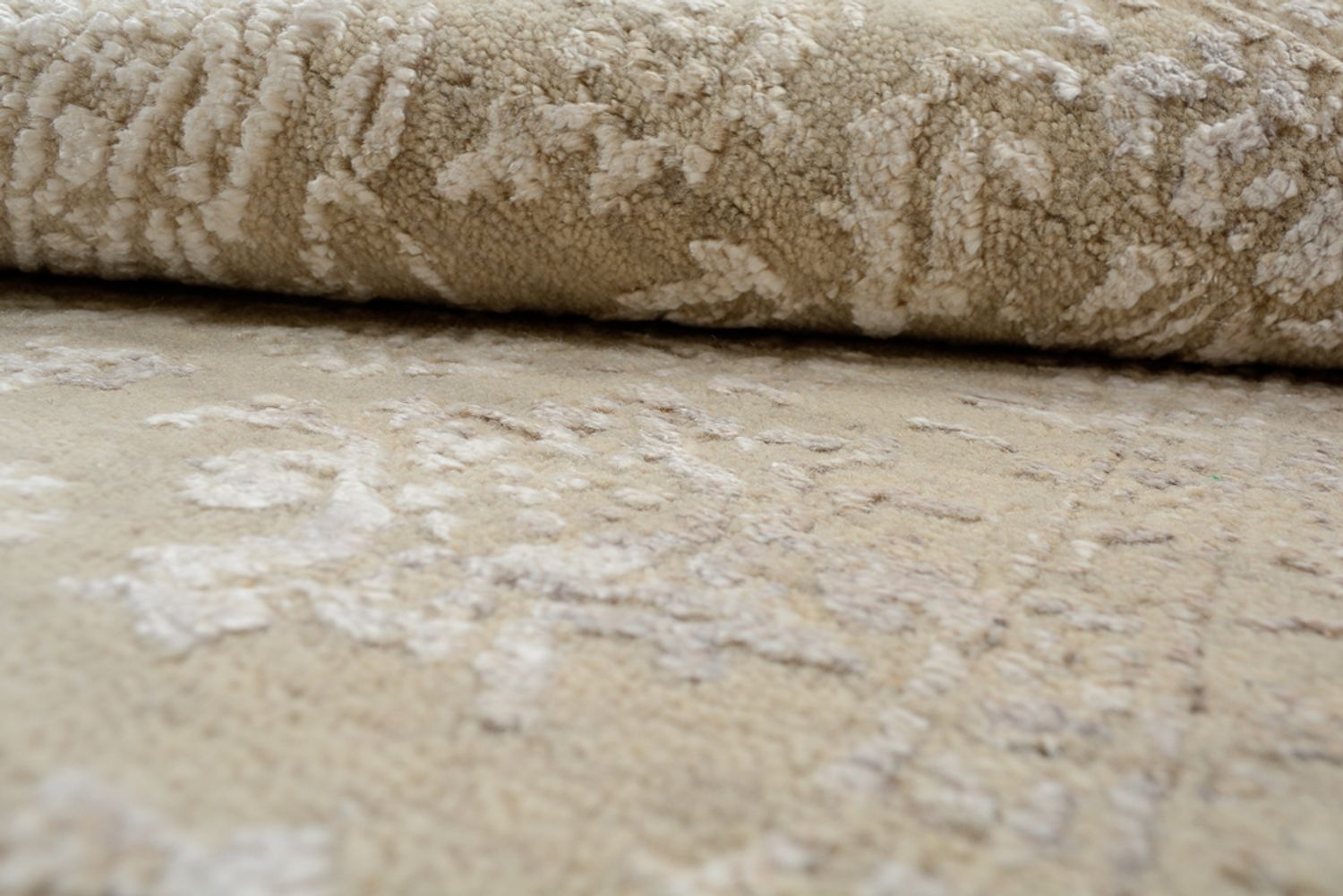 Designer Teppich - 153 x 94 cm - dunkelbeige