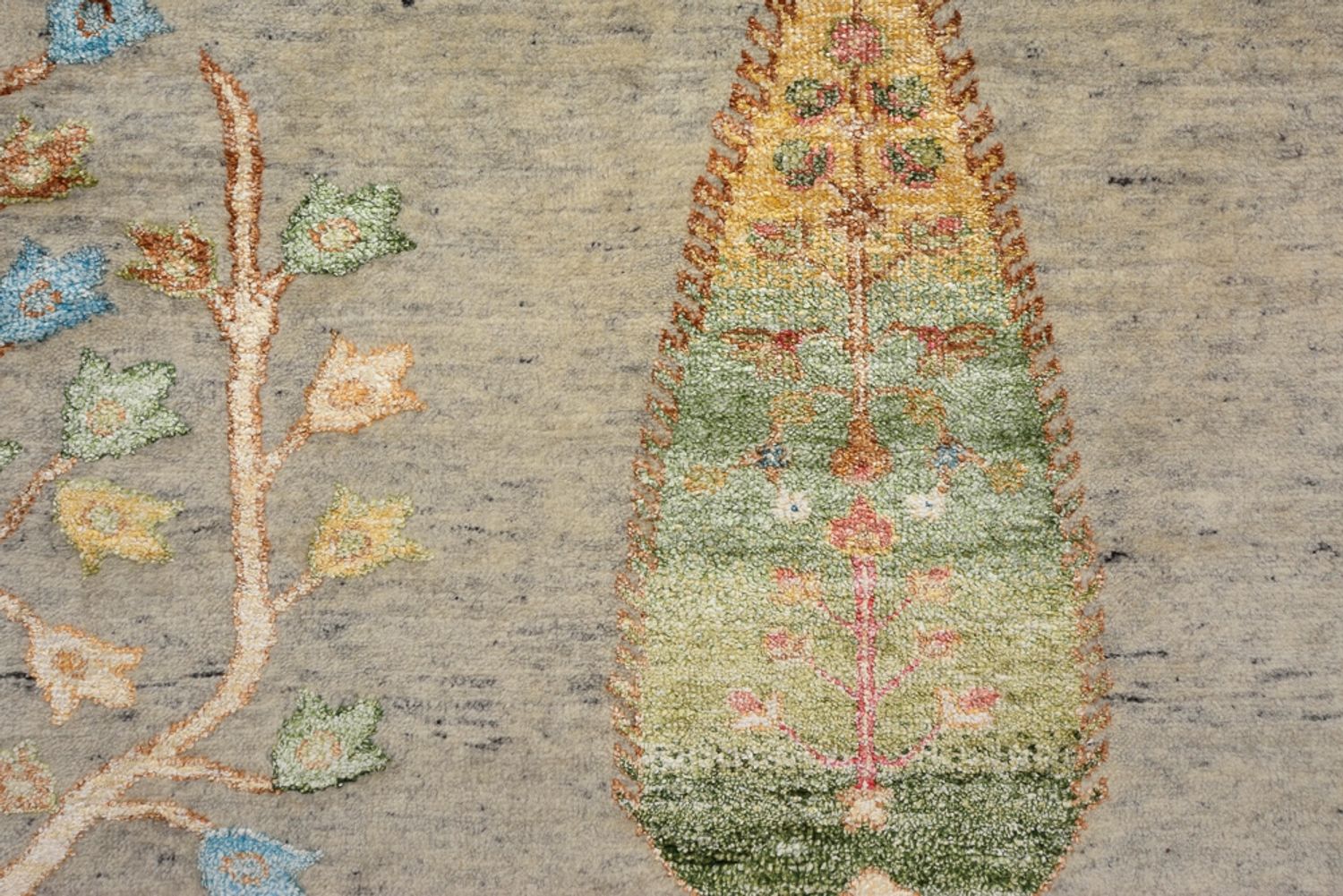 Gabbeh Teppich - Loribaft Indus - 295 x 206 cm - hellgrau