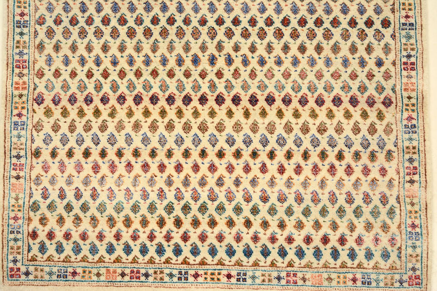 Designer Teppich - 153 x 96 cm - hellbeige