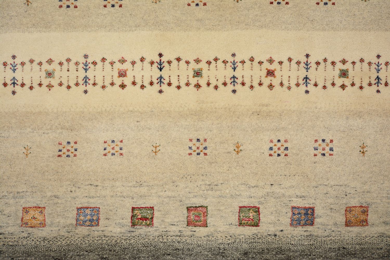 Gabbeh Teppich - Loribaft Indus quadratisch  - 206 x 205 cm - mehrfarbig