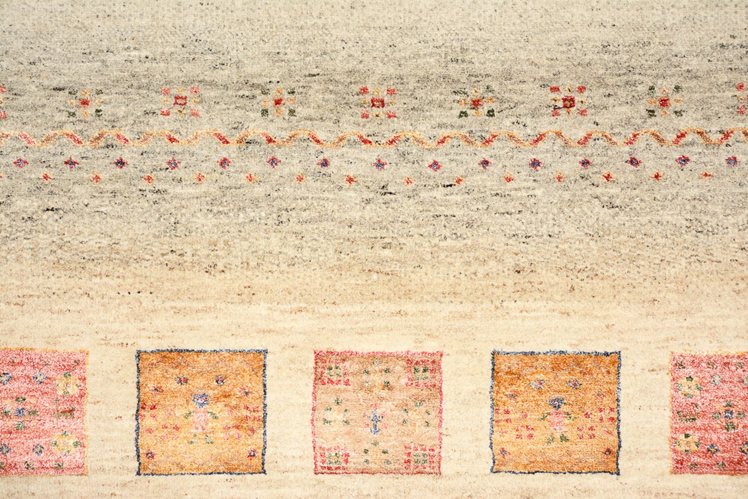 Gabbeh Teppich - Loribaft Indus - 205 x 153 cm - mehrfarbig