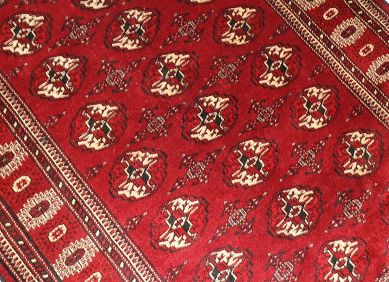 Turkaman Teppich 182 x 137 cm - dunkelrot