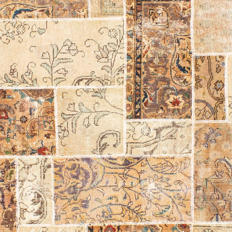 Patchwork Teppich 305 x 241 cm
