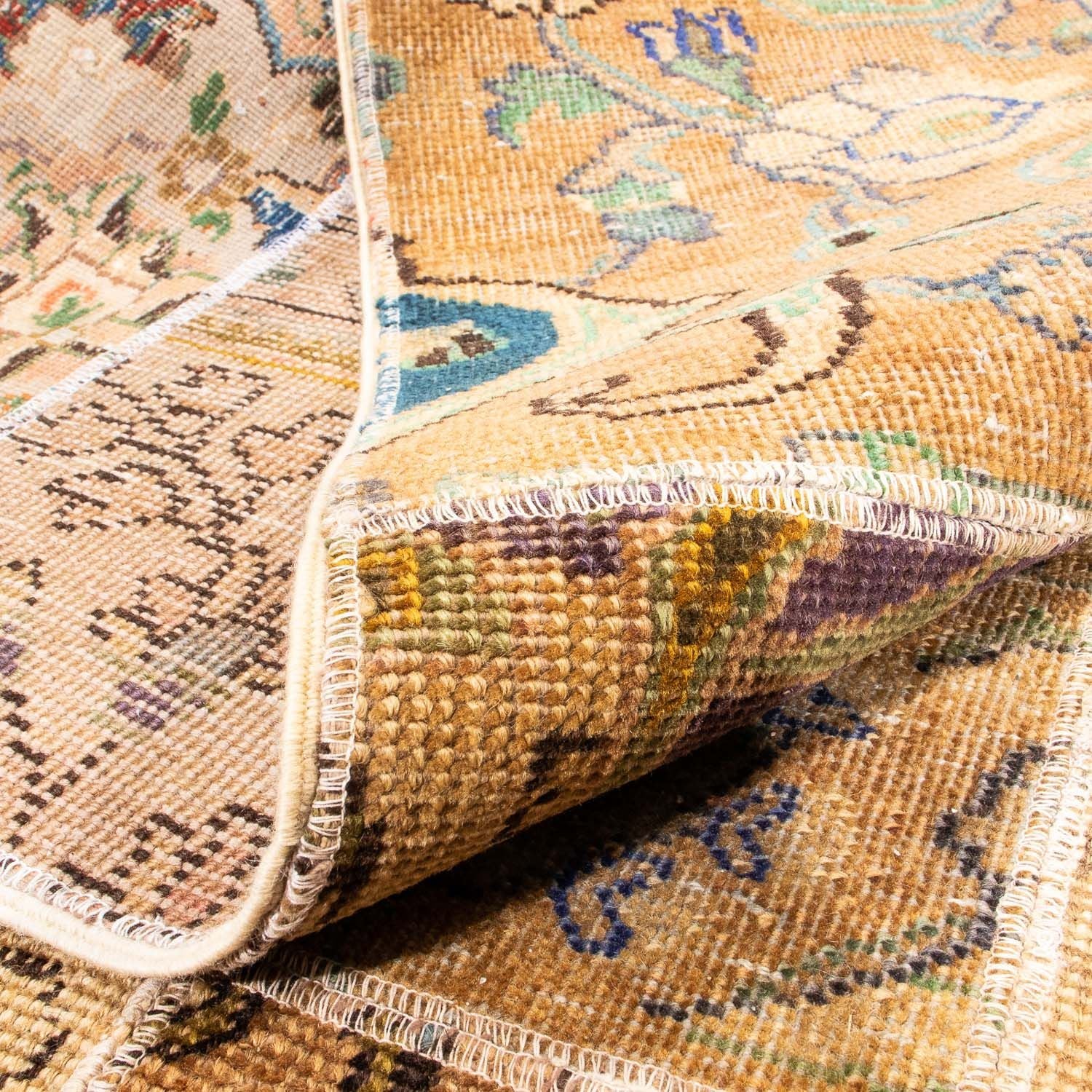 Patchwork Teppich 305 x 241 cm
