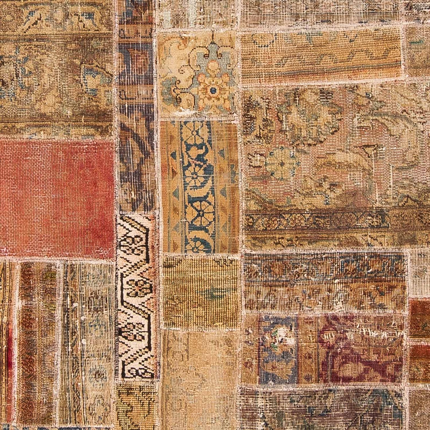 Patchwork Teppich 234 x 164 cm