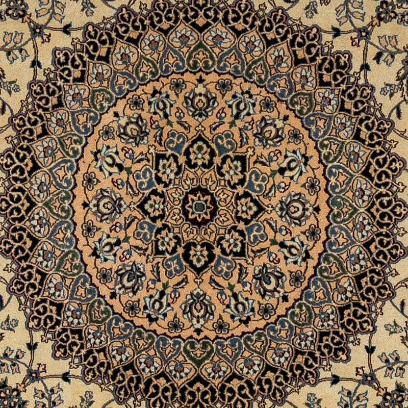 Perserteppich - Nain 307 x 296 cm