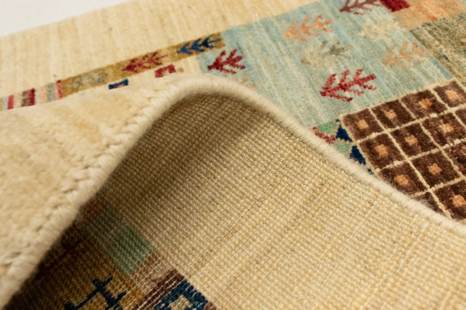 Designer Teppich 137 x 70 cm